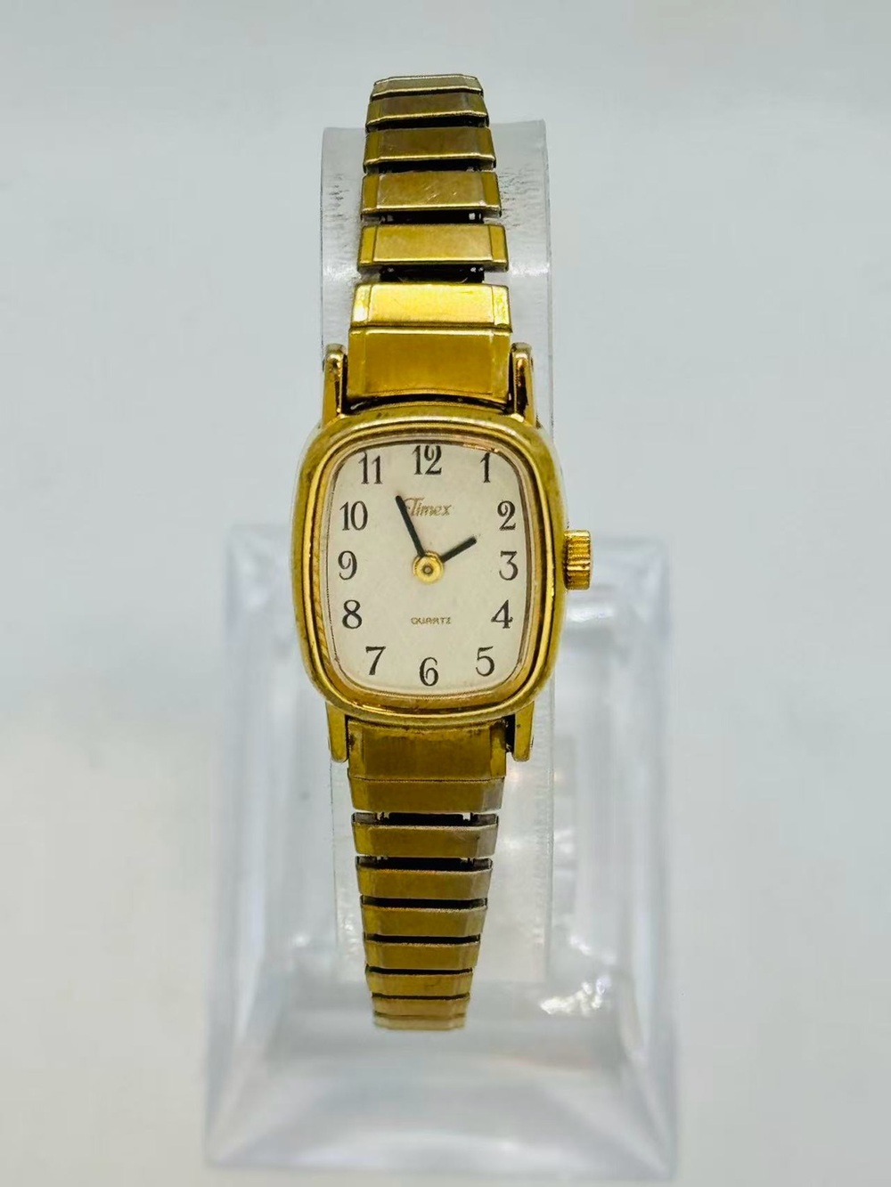Vintage Timex Women’s Quartz Gold Tone 17mm Dial Stretch Band New Battery Runs